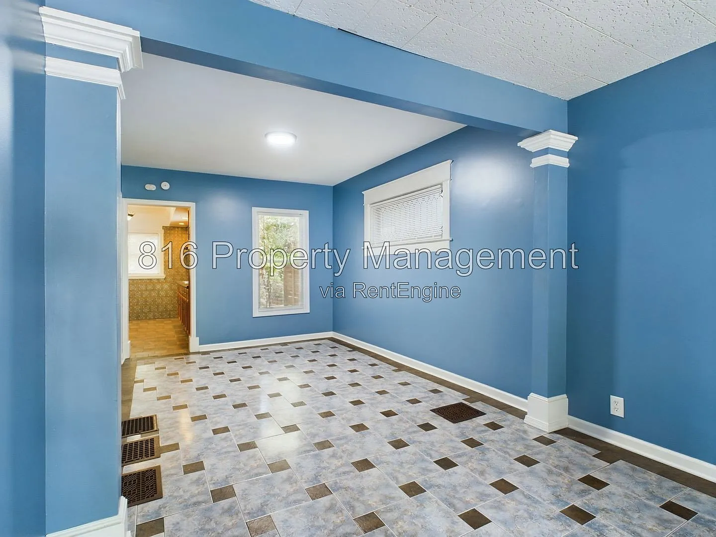 3 bed, 1.0 bath, 1012 sqft, $1,250 — Photo 2