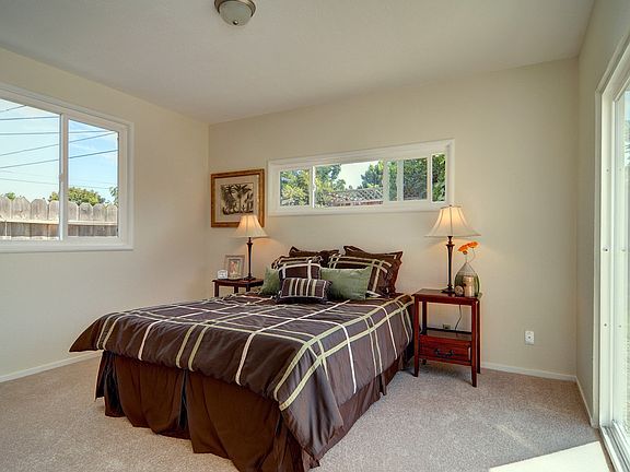 nice big bedroom!