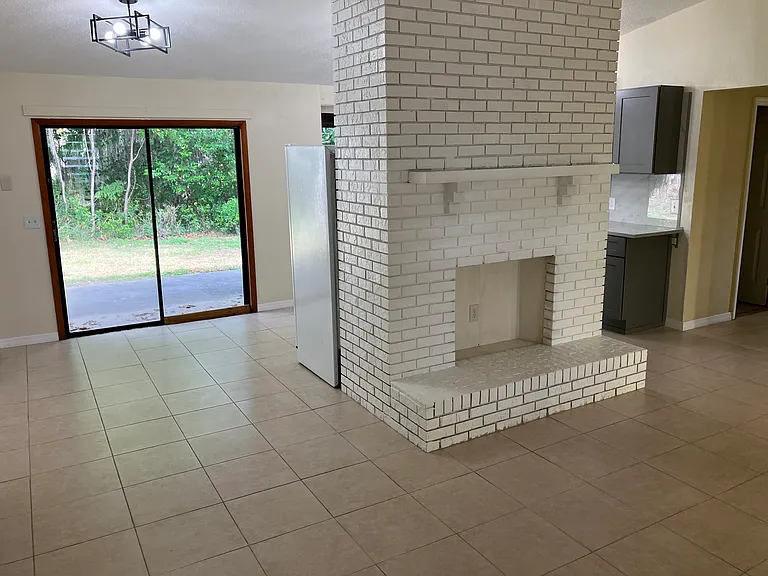 119 Orange Ave — Photo 3