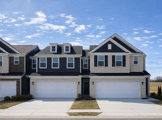 1508 Arcadia Dr, Milford, MI