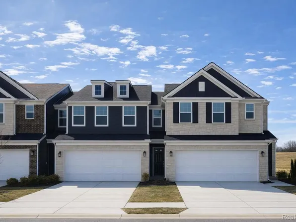 1508 Arcadia Dr, Milford, MI 48381