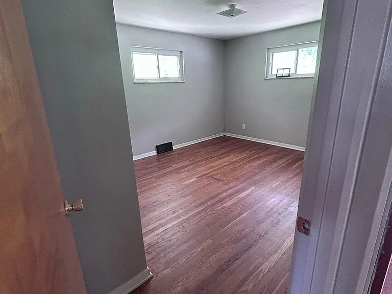 510 N 12th St — Photo 10