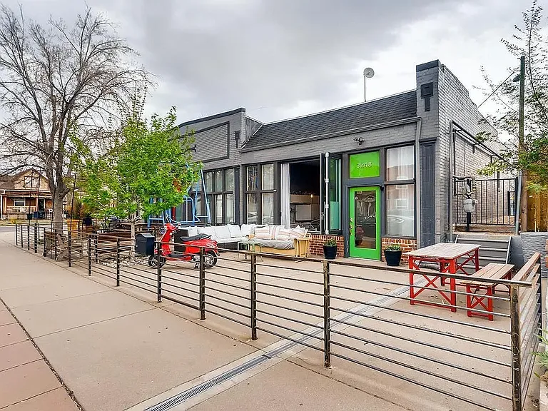 3248 N Williams St — Photo 1