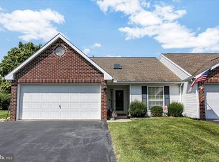 36 Greenfield Dr, Carlisle, PA 17015