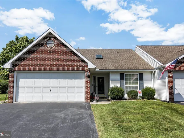 36 Greenfield Dr, Carlisle, PA 17015