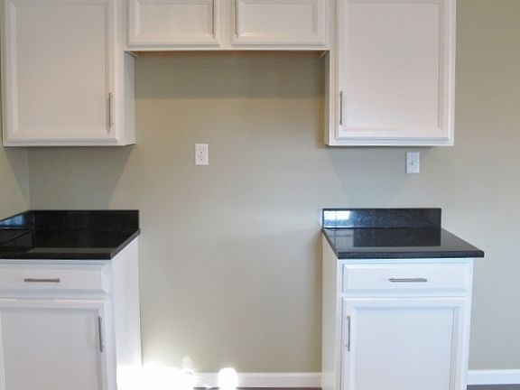 3rd image of 308 E Dale Ave