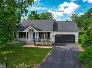 2052 Walnut Bottom Rd, York, PA 17408