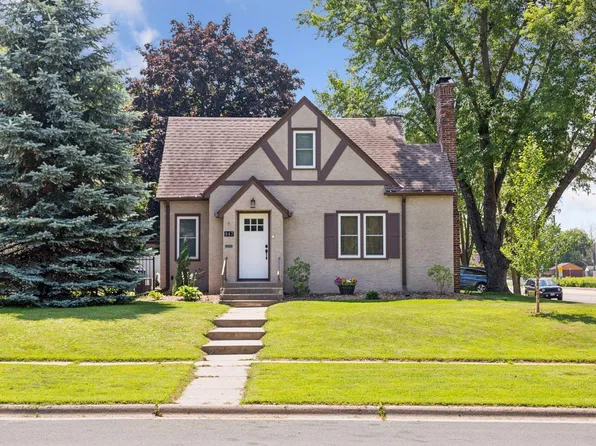 847 Park Ln, South Saint Paul, MN 55075