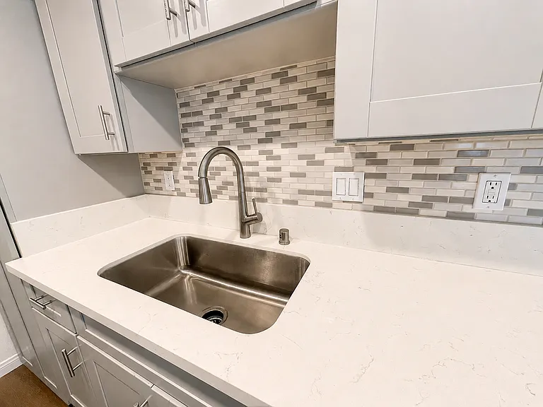 Casa Madrid Apartments — Photo 32