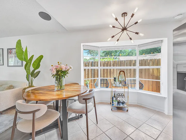 5811 Mabel St — Photo 8