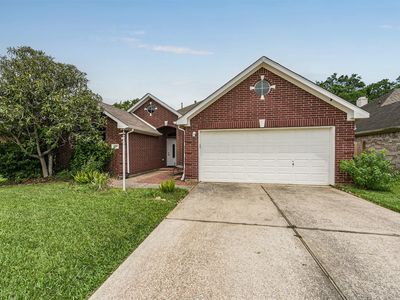 320 Spencer Lndg E, La Porte, TX, 77571