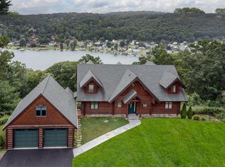 13 Hemlock Trl, New Fairfield, CT 06812