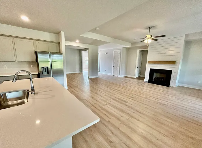 207 John Clift Cir — Photo 8