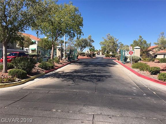 2nd image of 741 Yacht Harbor Dr