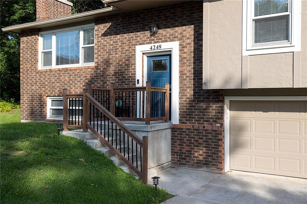 4249 N 109th Ter, Kansas City, KS 66109 Zillow