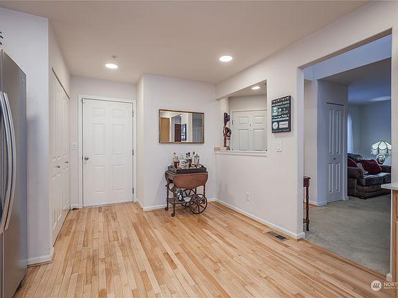 5th image of 5909 Panorama Drive SE #15102