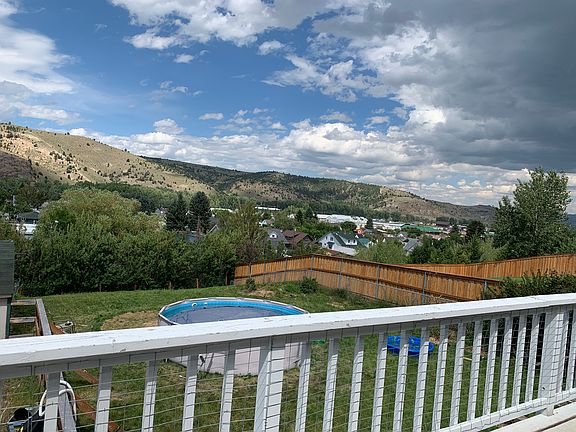 View of back yard off deck