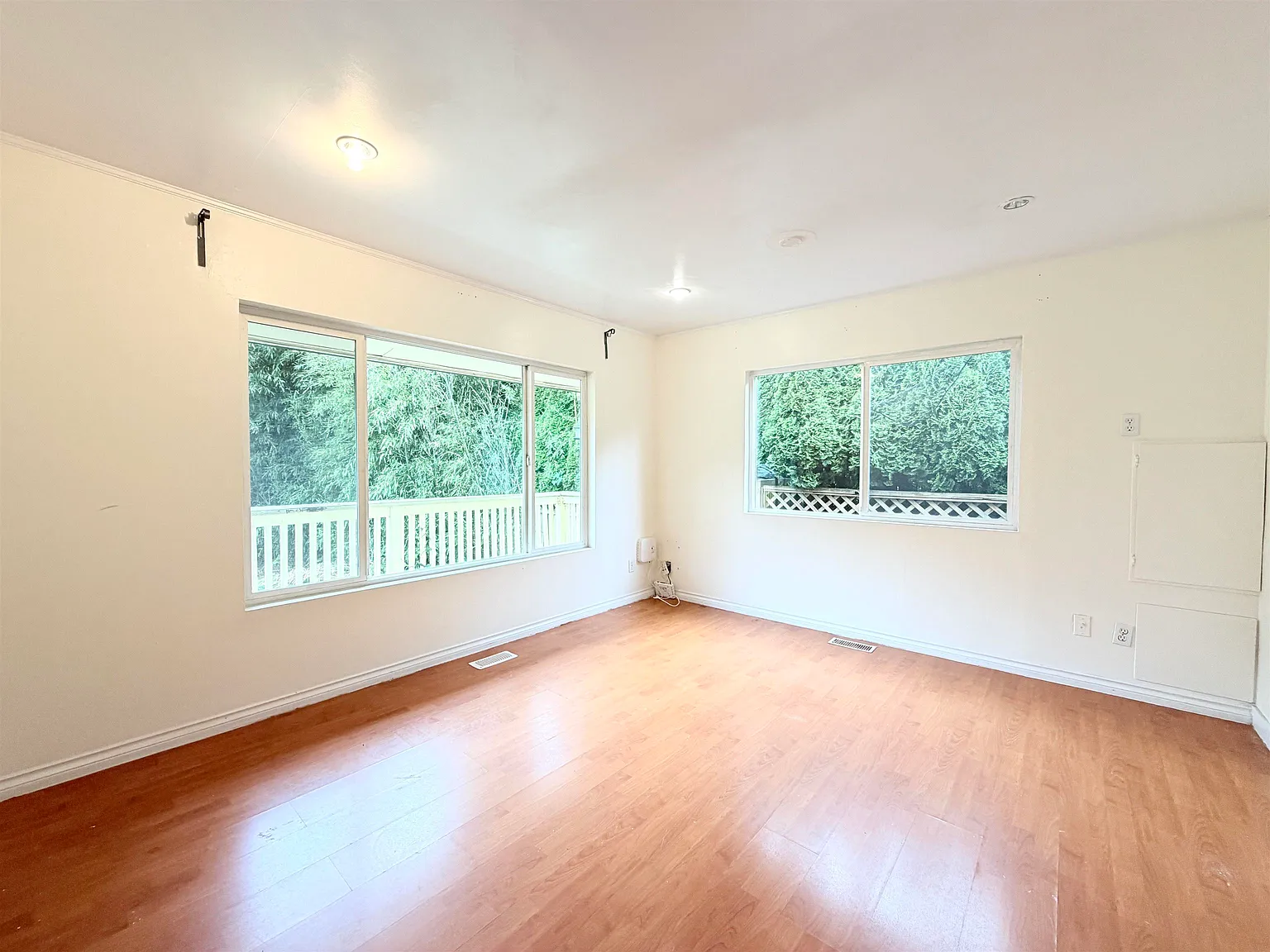 4 bed, 1400 sqft, $2,300 — Photo 3