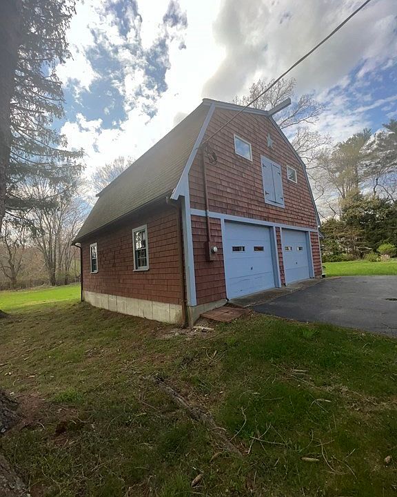 1895 South St, Bridgewater, MA 02324 Zillow