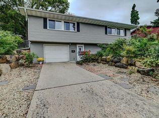 457 Hilltop Dr, Madison, WI 53711
