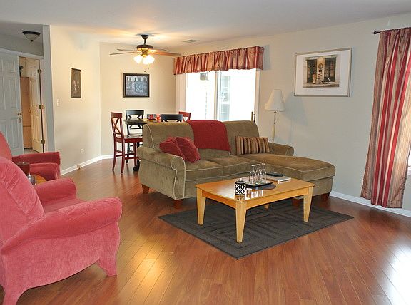 5th image of 353 Ashbury Ln W APT 1