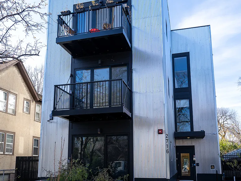 2716 Grand Ave S #204 — Photo 18