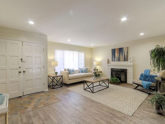 3rd image of 7304 Pittsfield Way