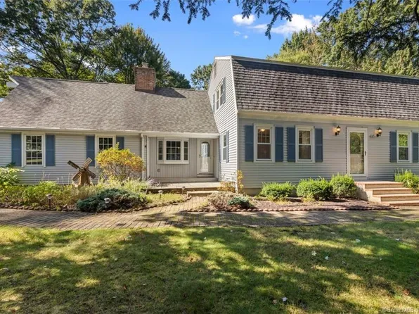 26 Ridge Road, Burlington, CT 06013