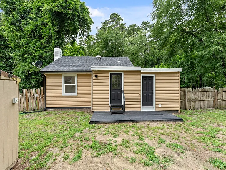 1400 Vine St — Photo 23