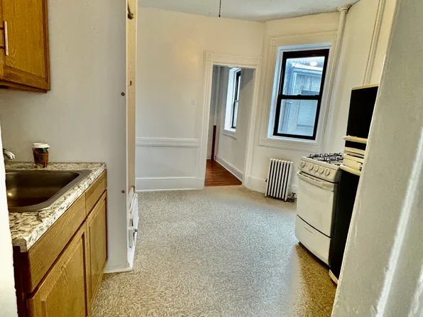 430 East 9th Street image 4 of 8