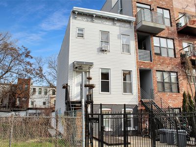 539 Kosciuszko Street, Brooklyn, NY, 11221