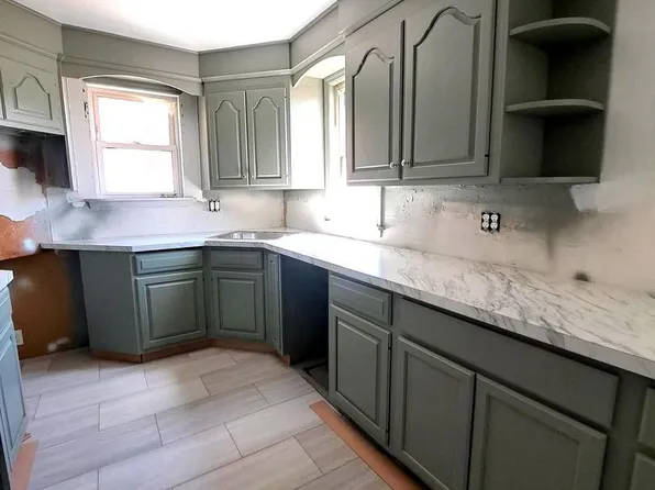 1802 Maple St, Wilmington, DE 19805
