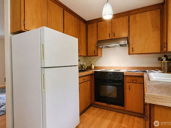 5th image of 8221 SW Paine #8221