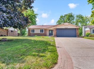 5347 Timber Ridge Trl, Clarkston, MI 48346