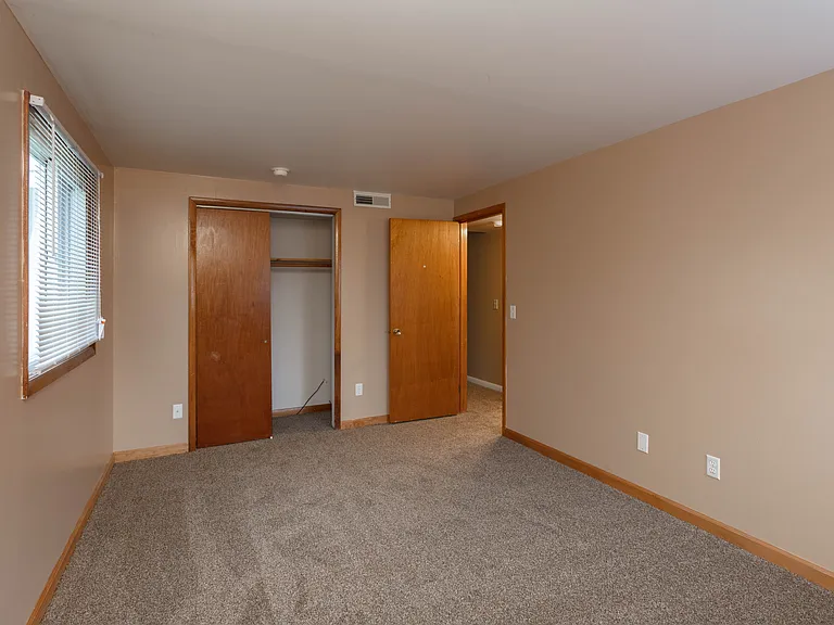 Williamstowne Village Senior Apartments — Photo 35
