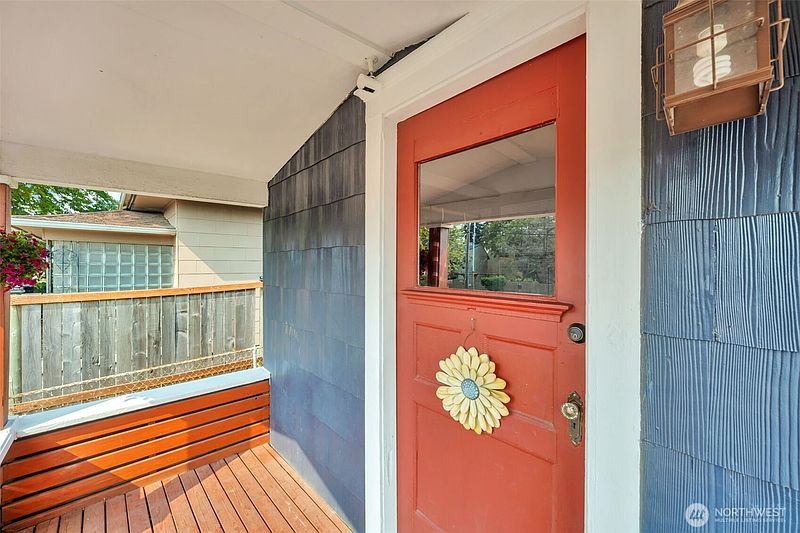 4th image of 4341 S Puget Sound Avenue
