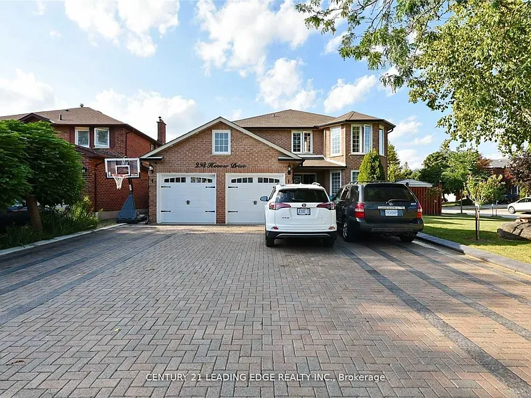 298 Hoover Dr — Photo 1