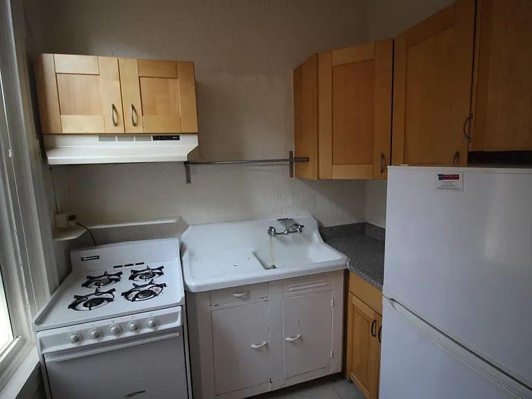 525 N. Charles St — Photo 11