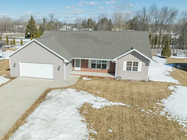 2576 Honey Clover Ct, Green Bay, WI 54313