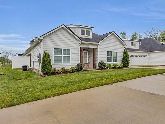 2nd image of 3272 Stone Creek Dr