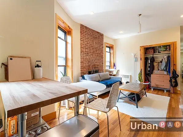 1042 Bergen Street image 1 of 8