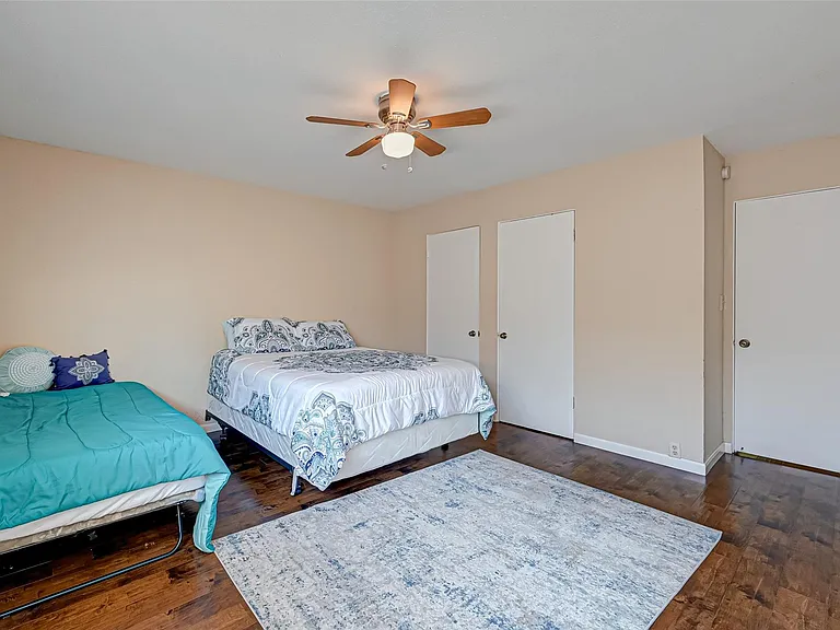 2121 Fountain View Dr #16 — Photo 22