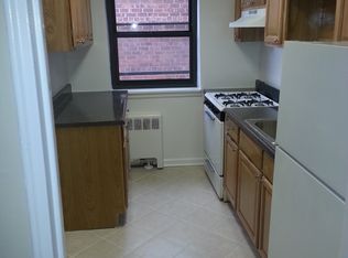 46 Drake Ave, New Rochelle, NY 10805