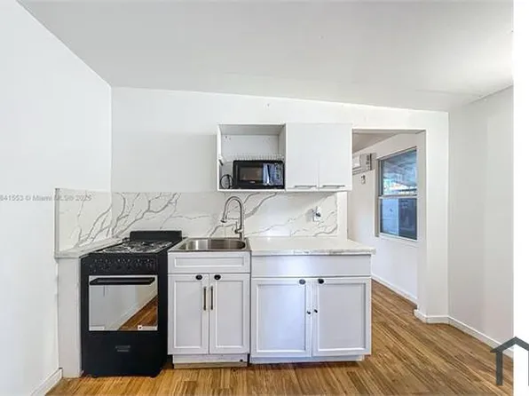 1110 N 58th Ave, Hollywood, FL