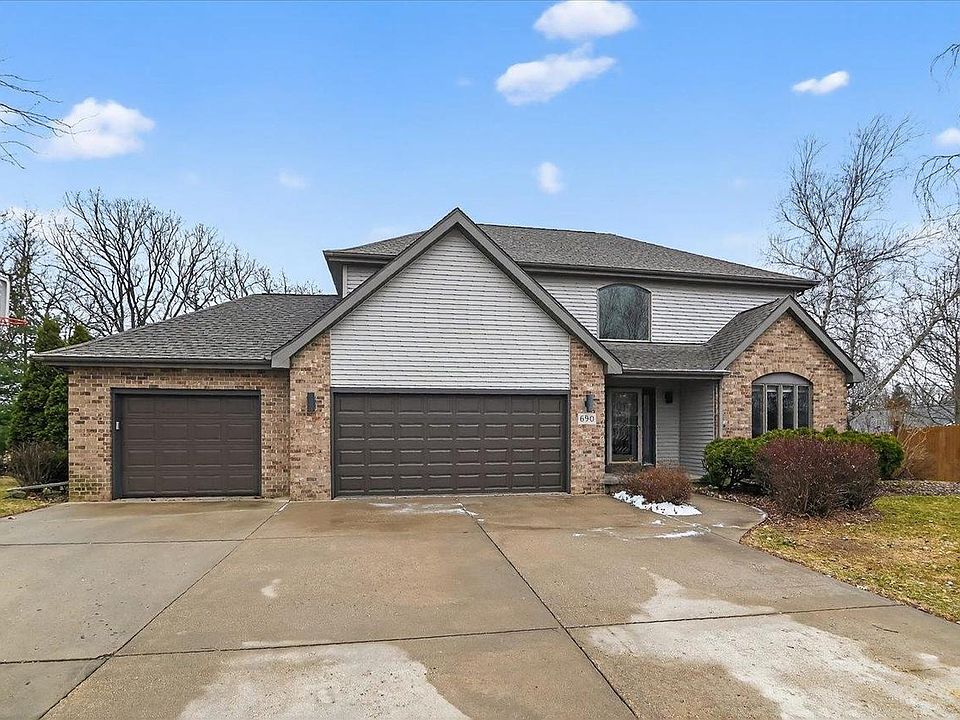 1st image of 690 Ridge View Lane