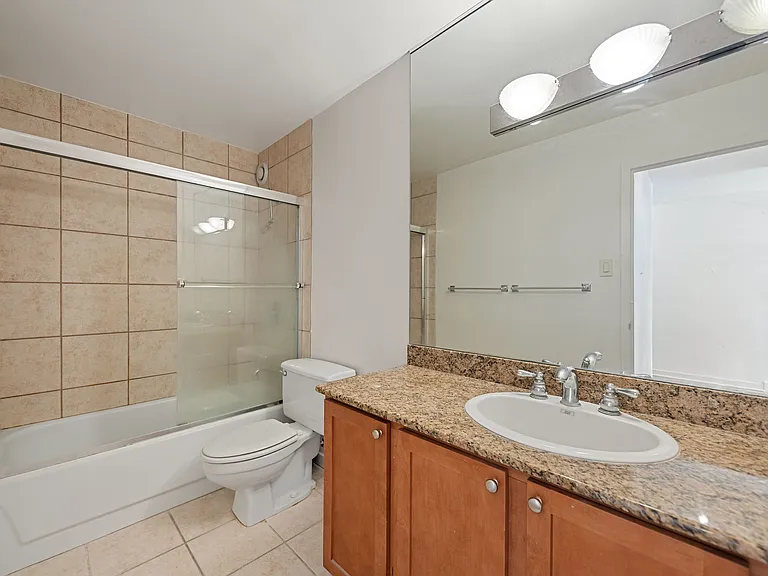 211 E Ohio St #719 — Photo 11