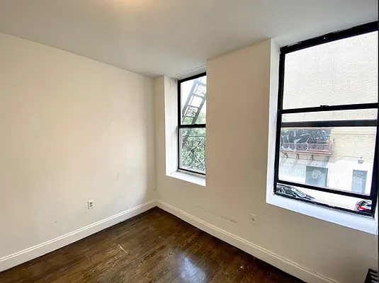 Rented by Douglas Elliman | media 7