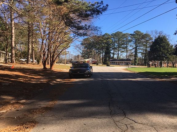 5th image of 4991 Sheila Ln