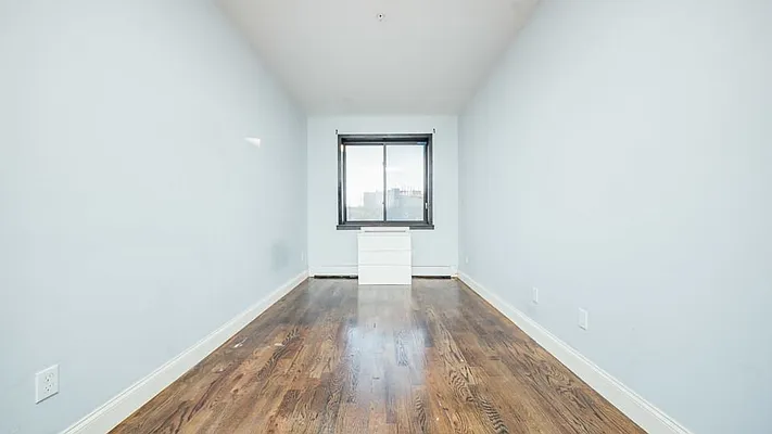 Rented by Nooklyn NYC LLC | media 53