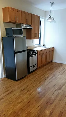 Rented by Space Link Realty | media 2